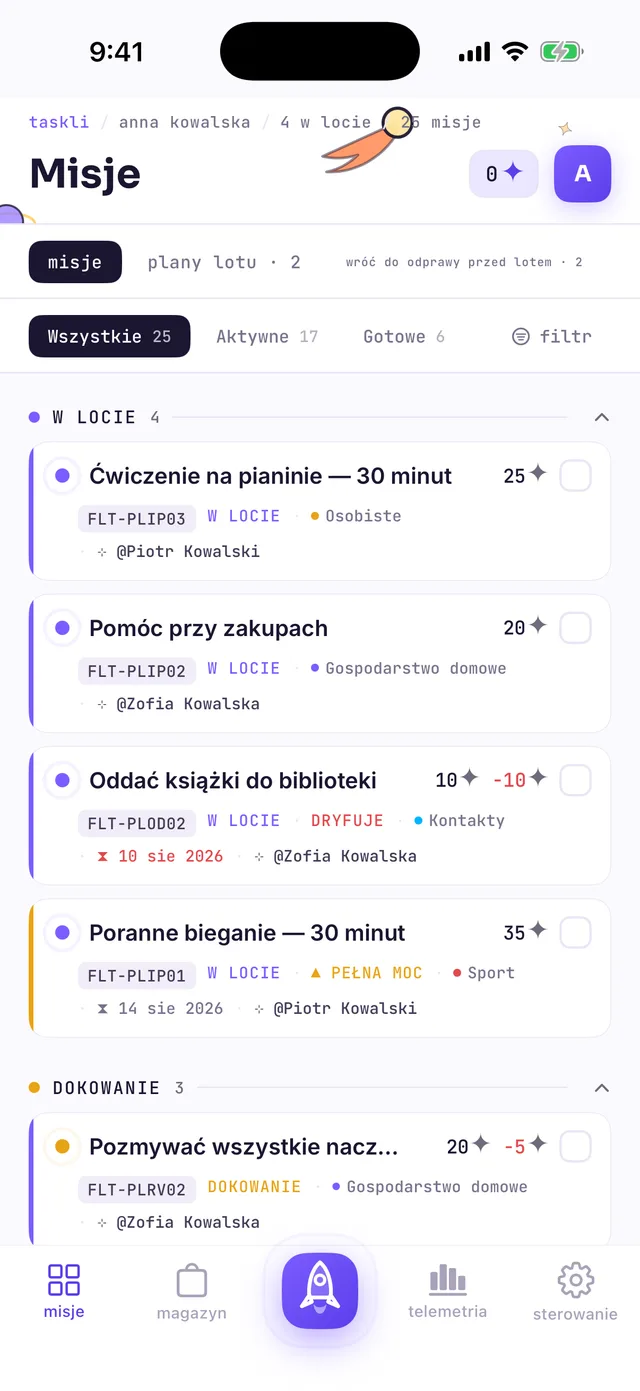 Tablica „Misje” rodzica: sekcje W LOCIE i DOKOWANIE, zadania dzieci z nagrodami w gwiezdnym pyle oraz segmenty plany lotu i zapasy